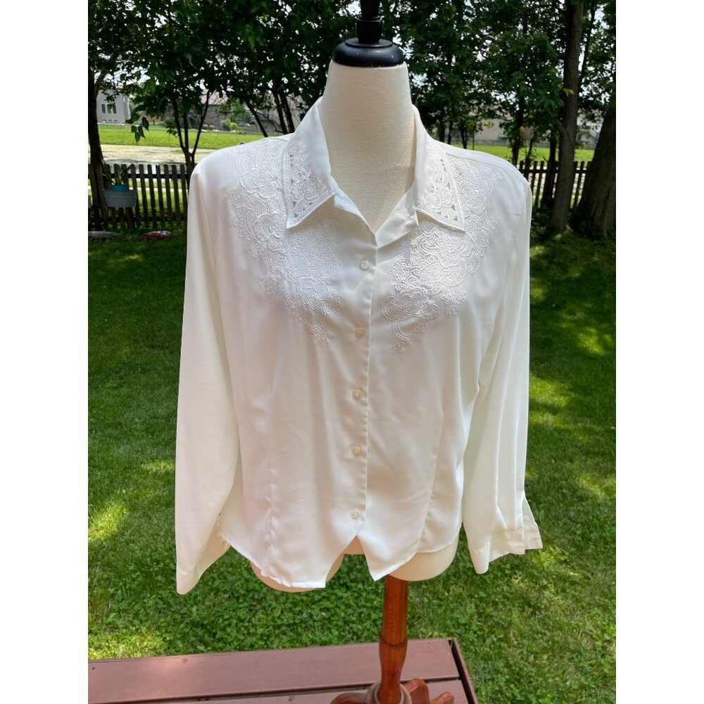 Karen Scott Womens White Long Sleeve Button-Up Blouse W/ Embroidered Collar & Fr